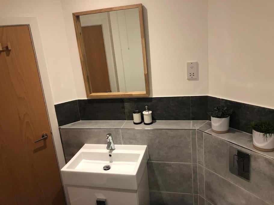Stunning Apartment In Leeds- Financial District Leeds  Extérieur photo