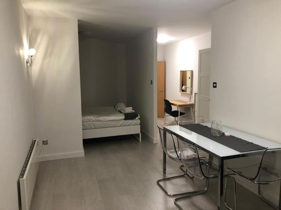 Stunning Apartment In Leeds- Financial District Leeds  Extérieur photo